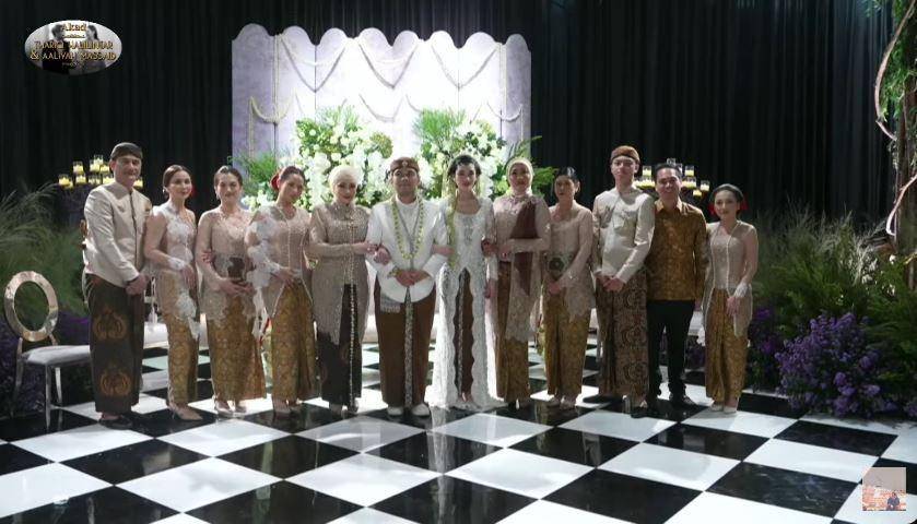 Keluarga di Akad Thariq dan Aaliyah (YouTube.com/Thariq Halilintar)