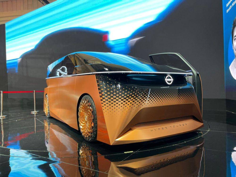 Desain eksterior Nissan Hyper Tourer (Nissan)