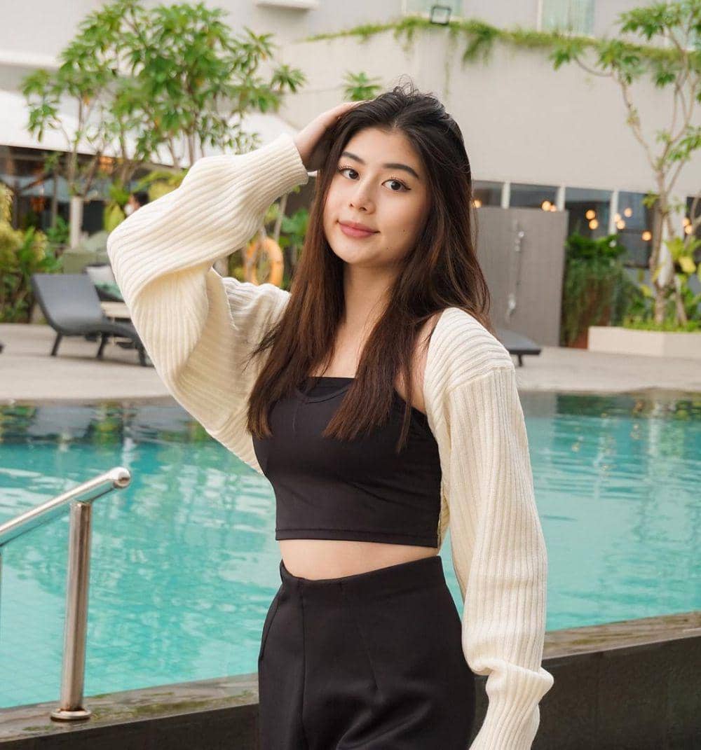 outfit Lydia ONIC (instagram.com/lydiaaas__)