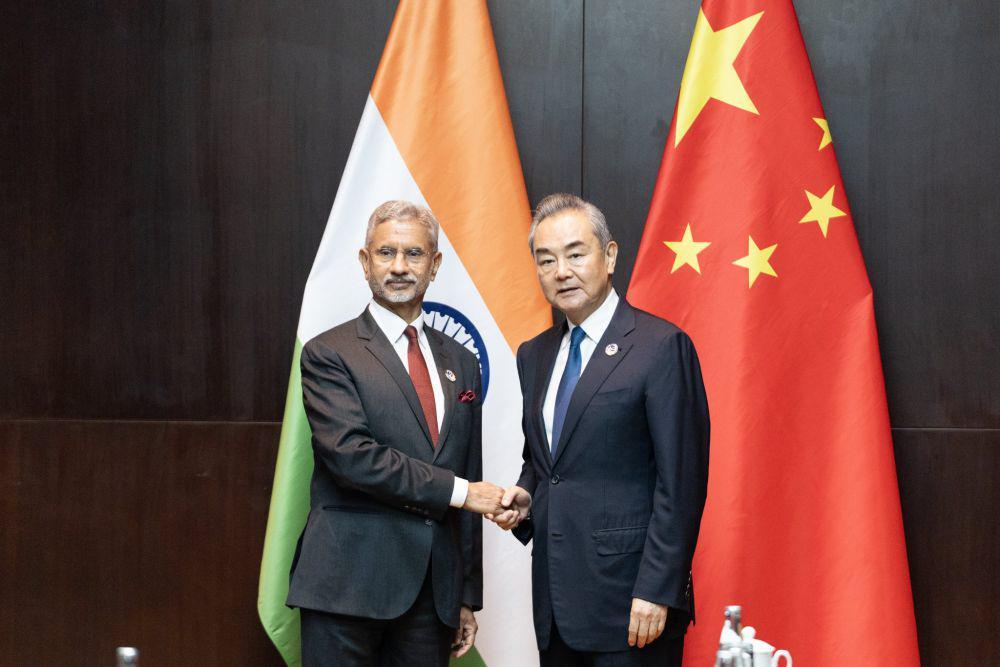 India-China Sepakat Segera Selesaikan Masalah Perbatasan