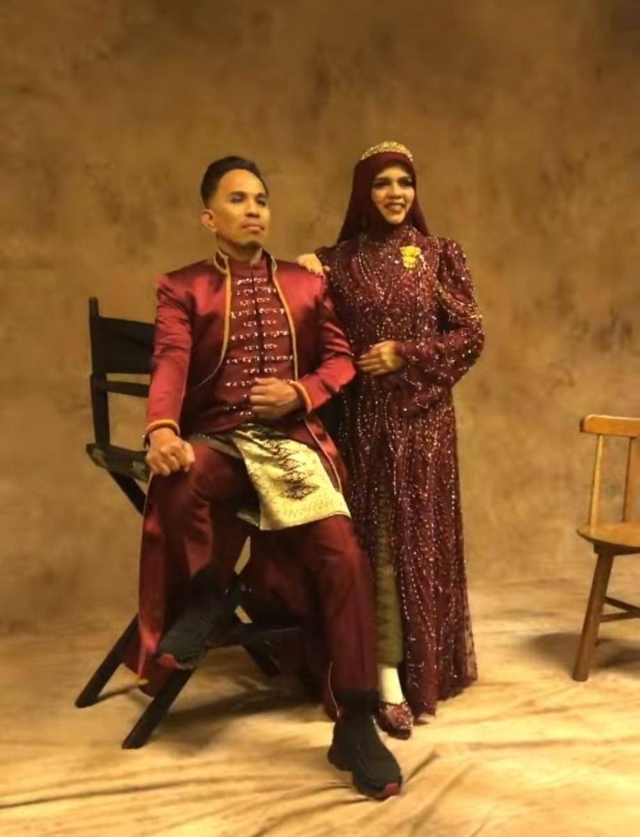 Geni Faruk dan Halilintar Asmid di resepsi pernikahan Thariq Halilintar dan Aaliyah Massaid. (Instagram.com/dindafirdausa.atelier)