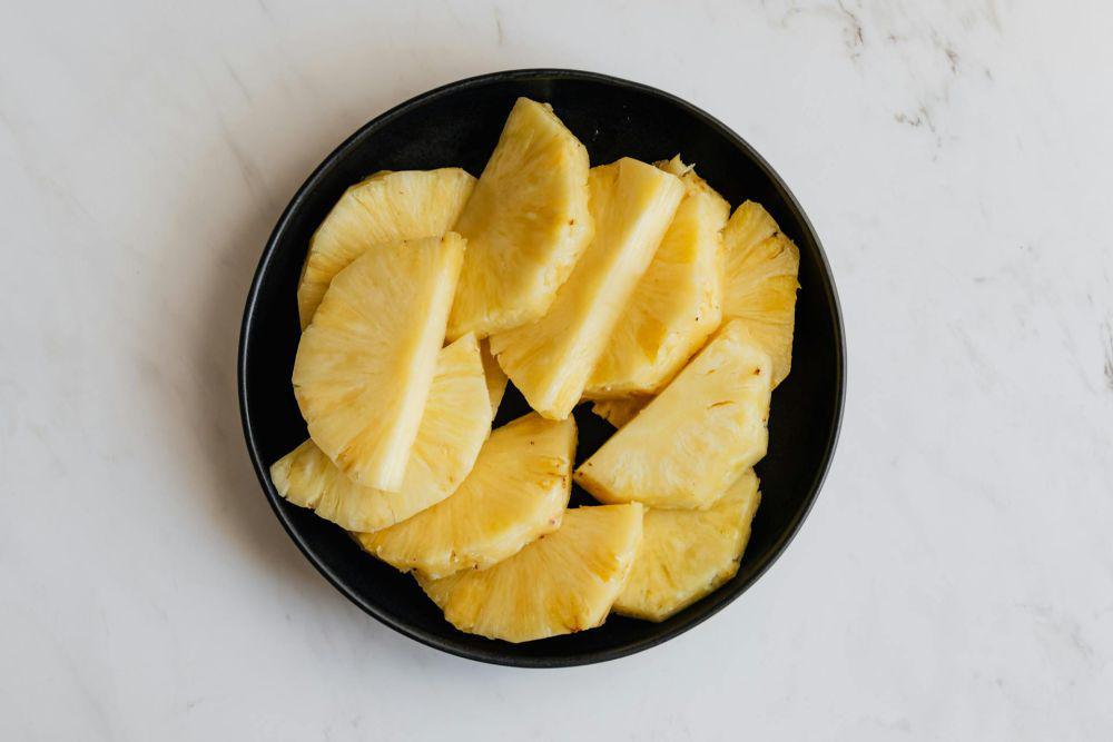 nanas (pexels.com/arolina Kaboompics)