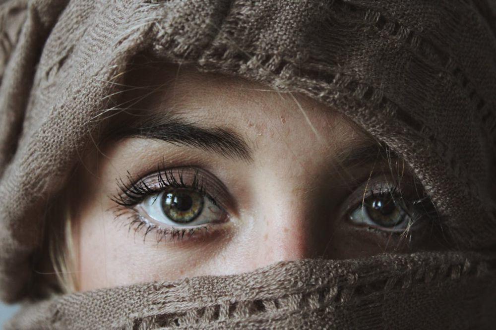 24 Tahun Jadi Merek Softlens Populer, Ini Strategi Exoticon