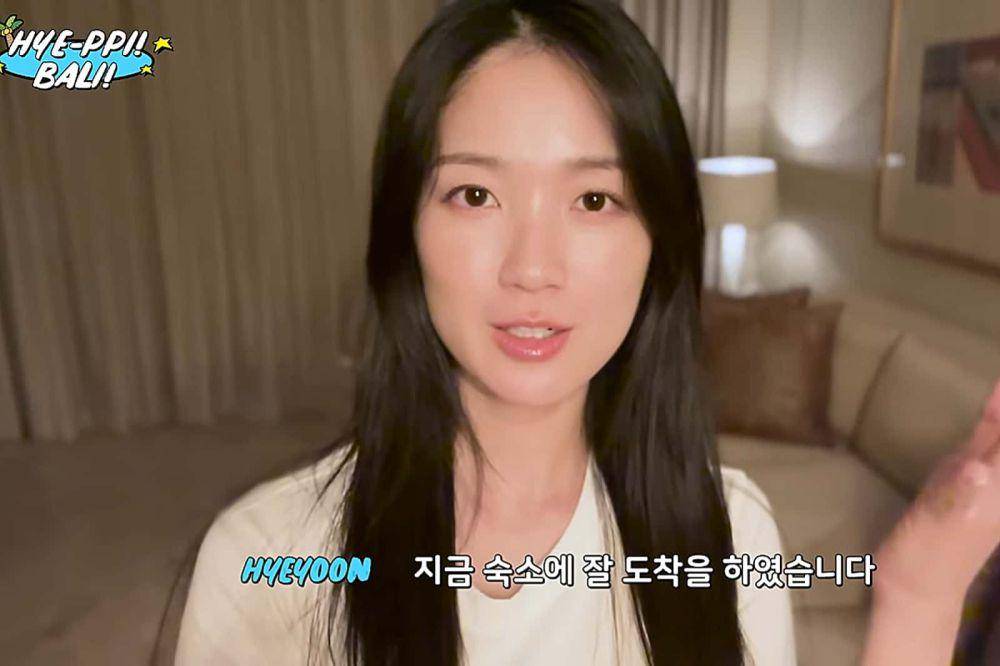 momen behind the scene pemotretan Kim Hye Yoon X Cosmopolitan di Bali (dok. Artist Company)