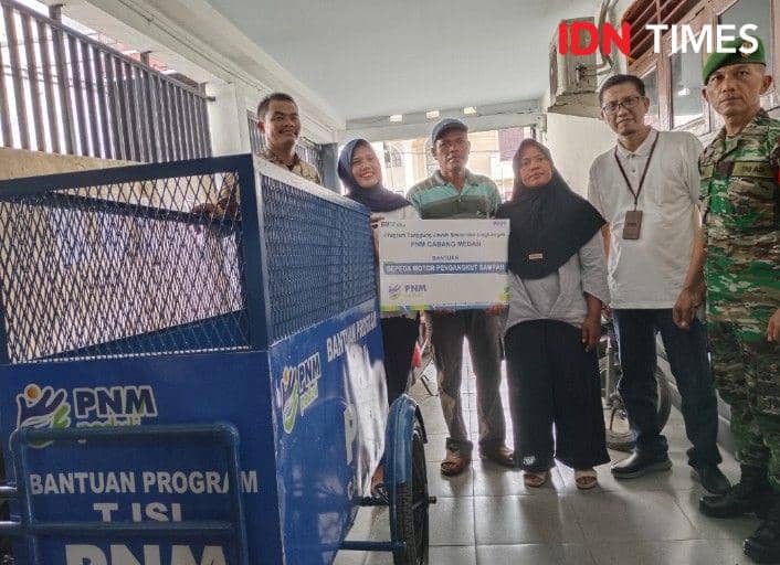 PNM Beri Motor Pengangkut Sampah kepada Desa Sambirejo Timur