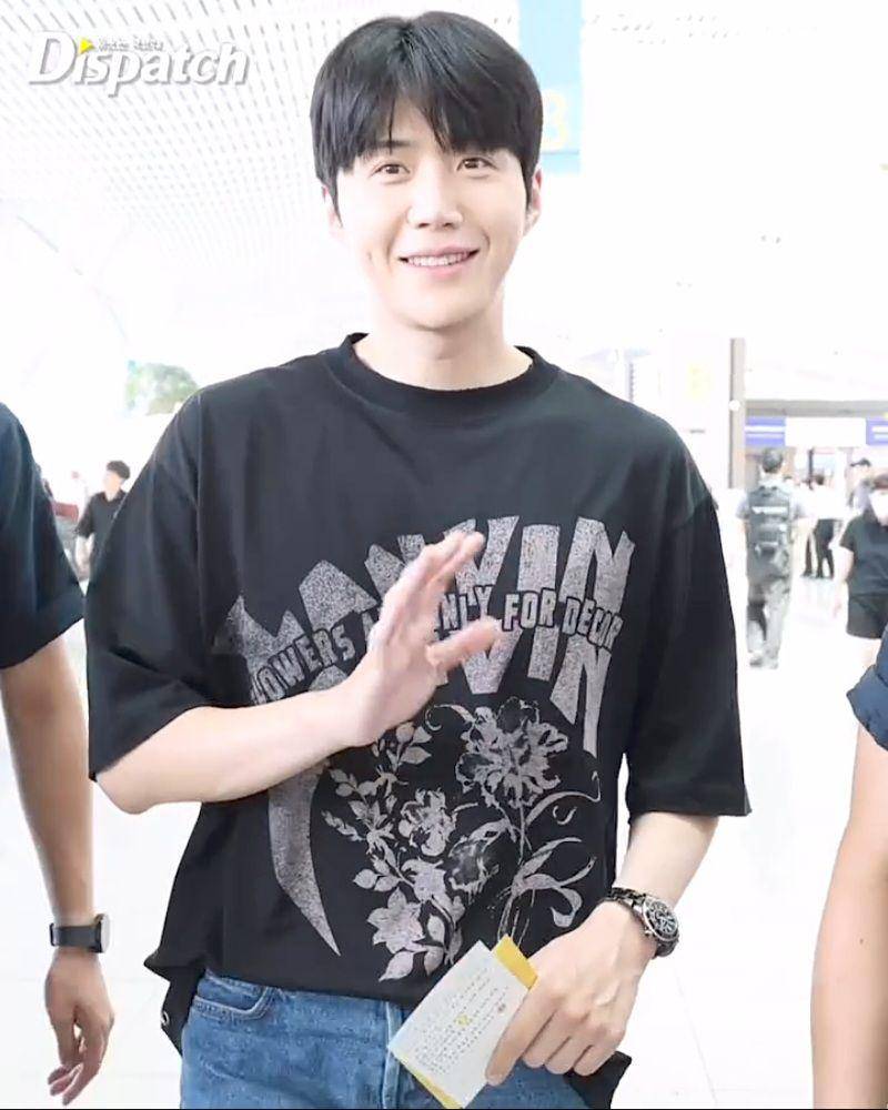potret Kim Seon Ho berangkat Jakarta (instagram.com/koreadispatch)