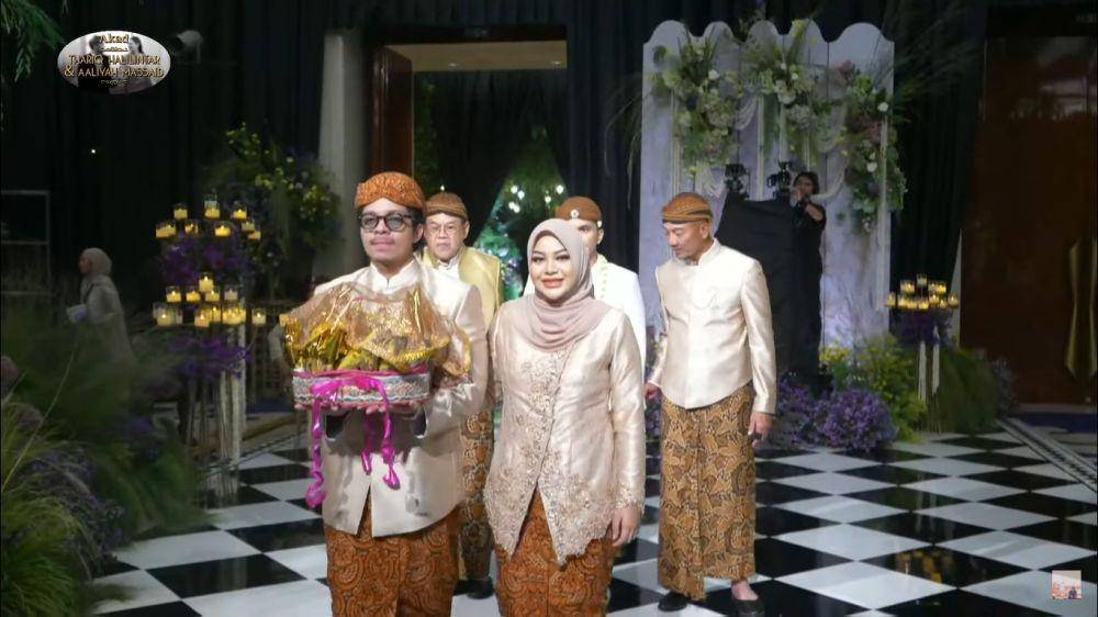 Gaya Keluarga di Akad Nikah Aaliyah-Thariq (YouTube.com/@ThariqHalilintar)