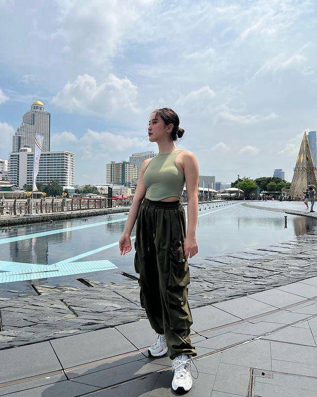 outfit Michelle Christo (instagram.com/michelleeeck99)