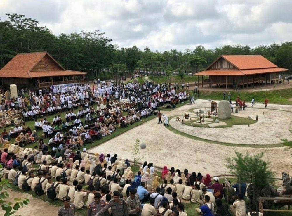 Taman budaya Uluan Nughik Tulangbawang Barat (instagram/uluannughik)
