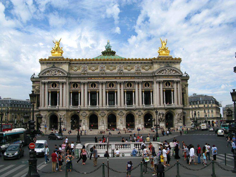 Palais Garnier (commons.wikimedia.org/Joadl)