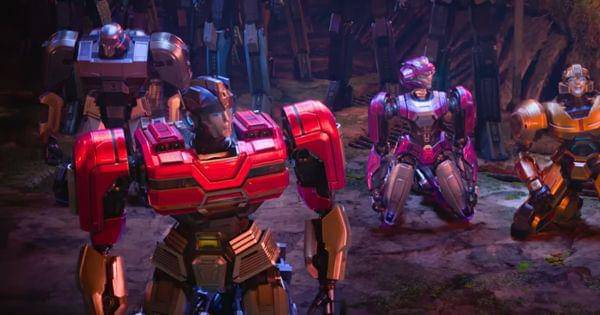 Bumblebee menyinggung nama-nama anggota Decepticon yang menggunakan akhiran yang sama ( Dok.  Hasbro Pulse / Transformers One )