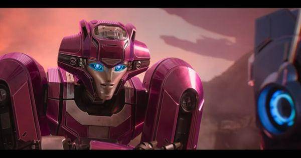 Elita-1 menyadari ada yang aneh pada Megatron (Dok. Paramount Pictures  / Transformers One)