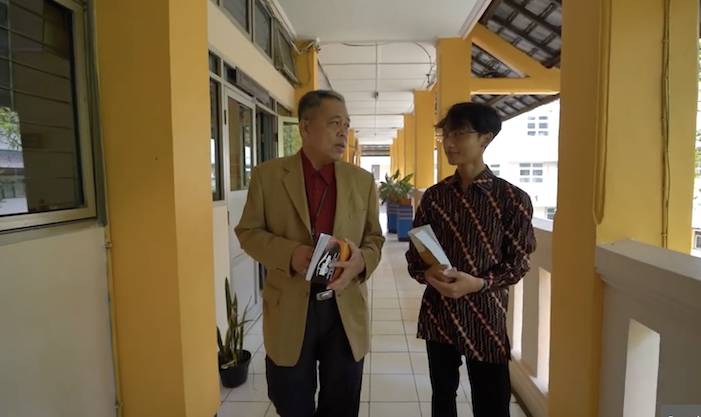 Guru Besar Bidang Nilai Etika dan Kebijakan Pembangunan Fakultas Ilmu Sosial dan Ilmu Politik (FISIP) Universitas Negeri Semarang (Unnes), Profesor. Dr. Eko Handoyo M.Si, pendidik sekalis penyuluh anti korupsi. (dok. Unnes)