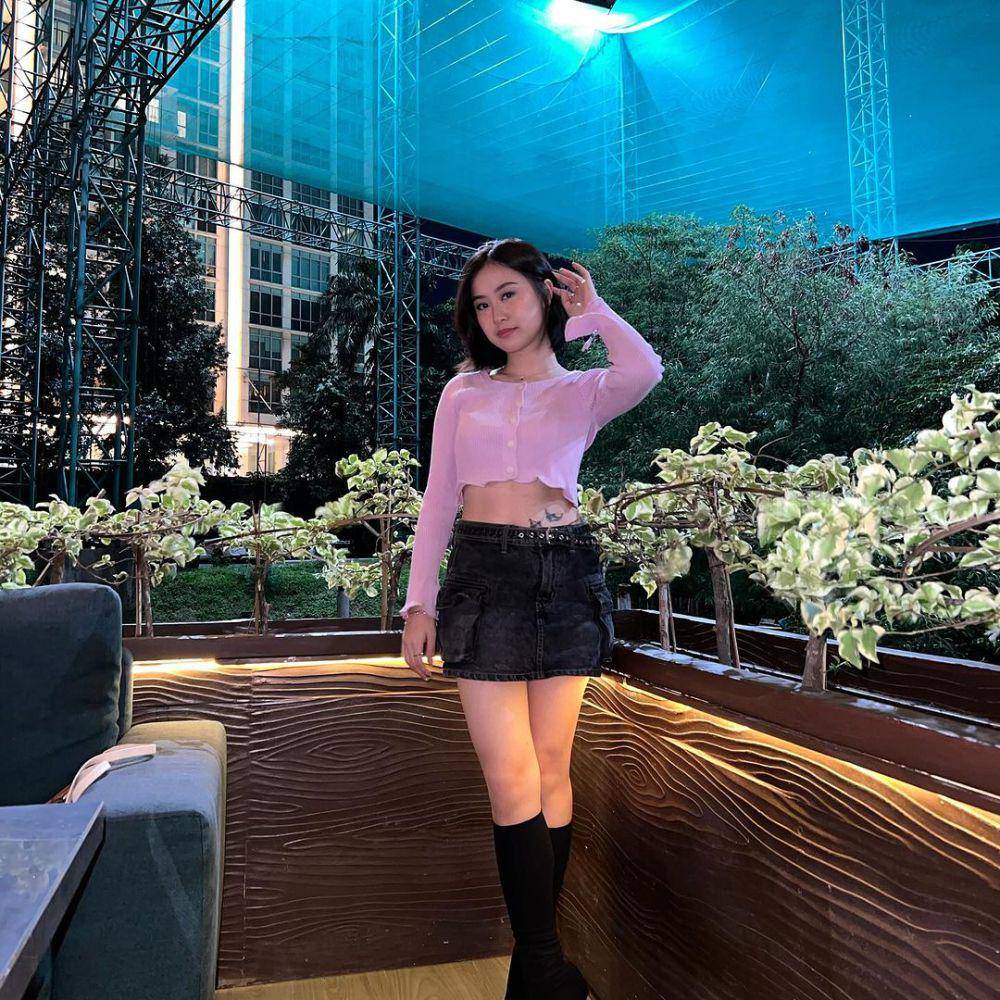outfit Michelle Christo (instagram.com/michelleeeck99)