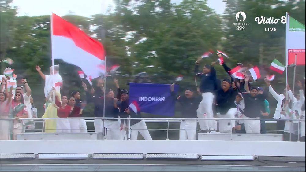 Kontingen Indonesia pada pembukaan Olimpiade Paris 2024 (dok. Istimewa)