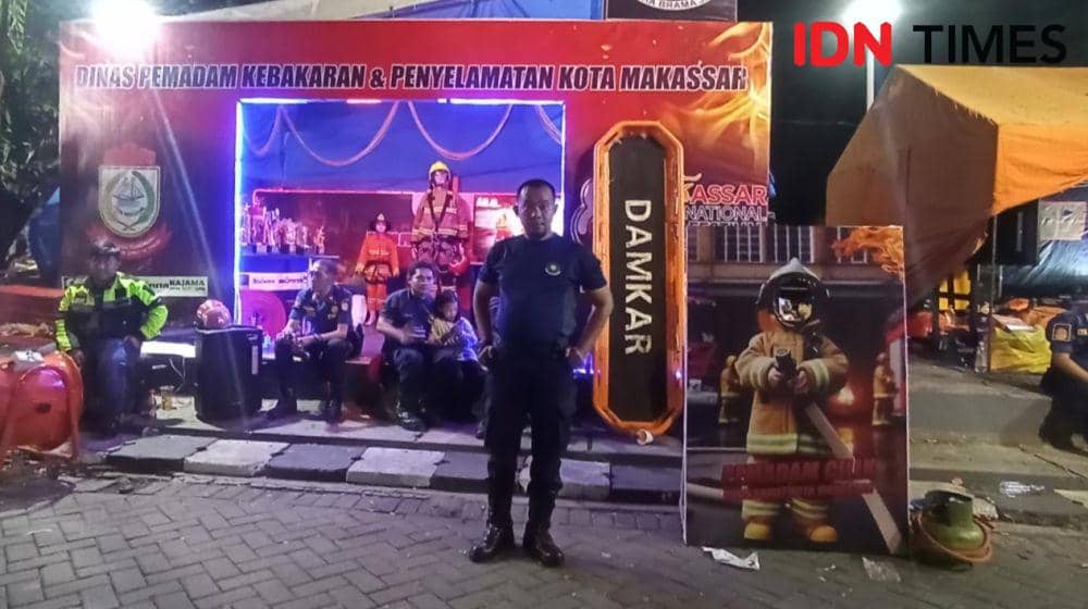 Tenant Dinas Pemadam Kebakaran di F8, anjungan Pantai Losari, Makassar, Jumat (26/7/2024). (IDN Times/Asrhawi Muin)
