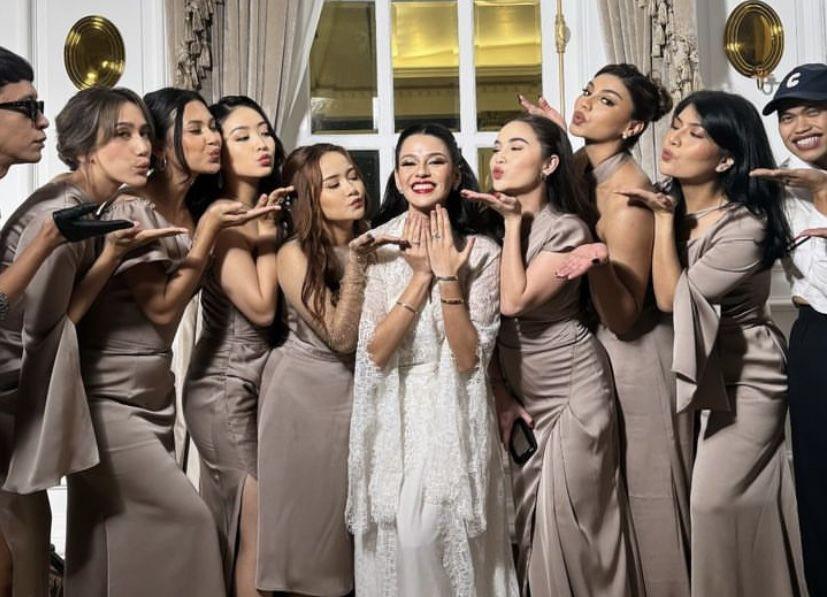 7 Potret Tamu Artis di Pernikahan Susan Sameh, Wilona Jadi Bridesmaid!