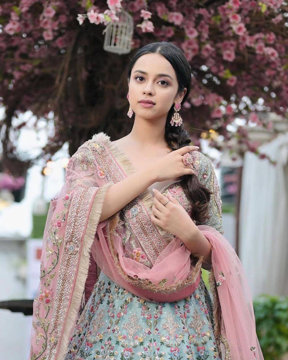 Nitanshi Goel (instagram.com/nitanshigoelofficial)