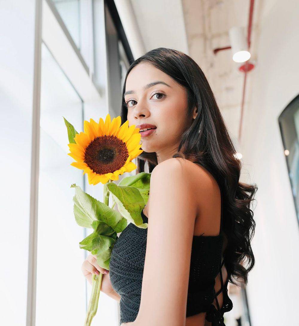 Nitanshi Goel (instagram.com/nitanshigoelofficial)