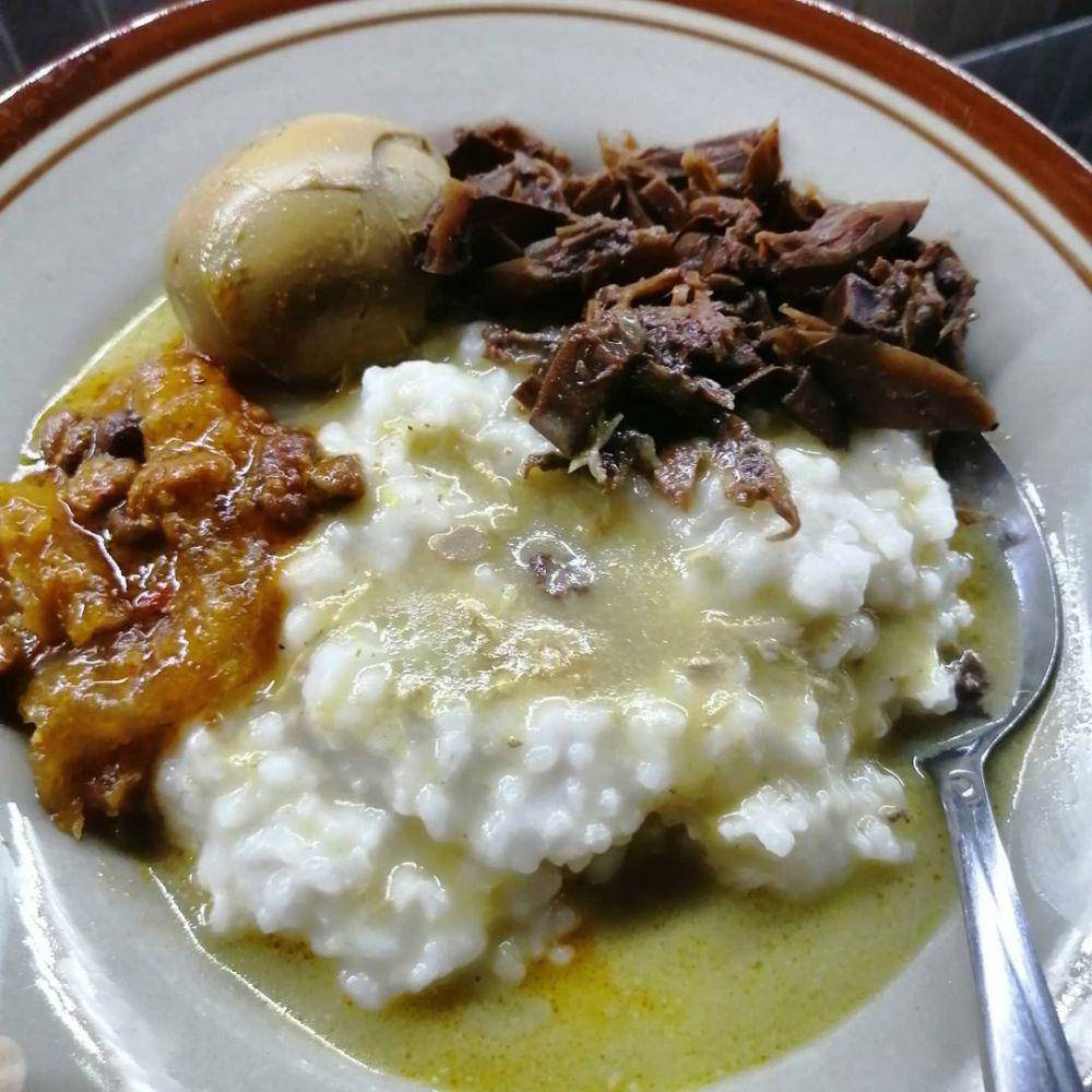 bubur lemu solo (instagram.com/dapurbundarita_)