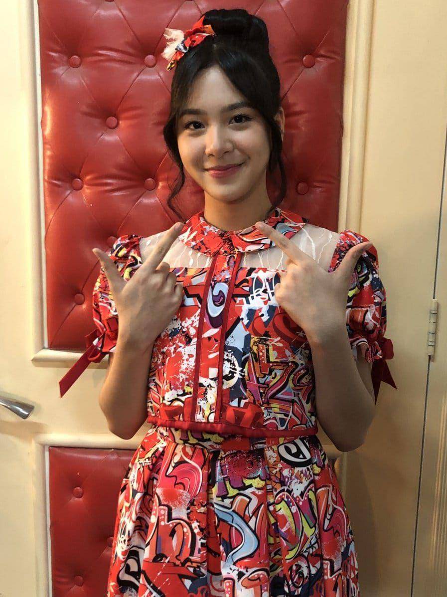 Zee JKT48 (x.com/a_zeejkt48)