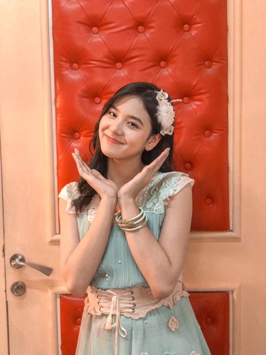 Zee JKT48 (x.com/a_zeejkt48)