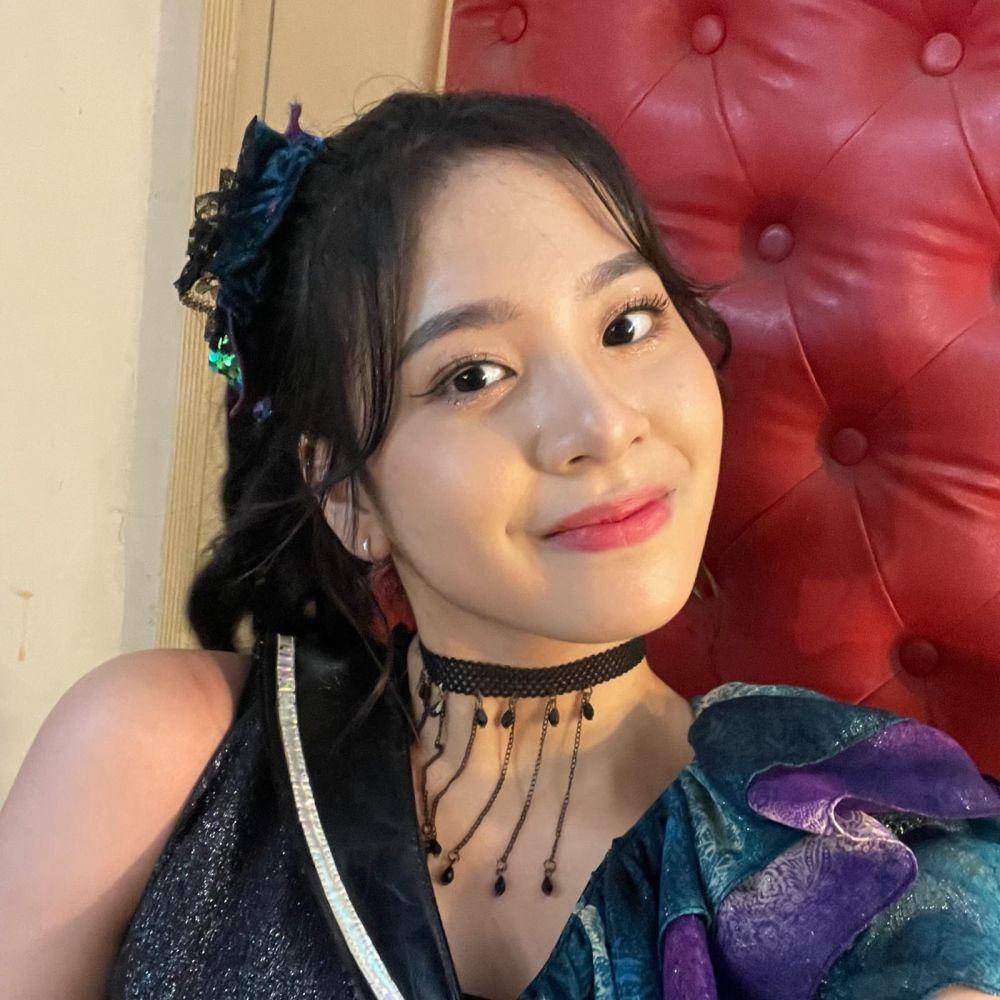 Zee JKT48 (x.com/a_zeejkt48)