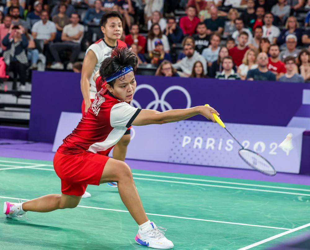 Ganda putri Indonesia, Apriyani Rahayu/Siti Fadia Silva Ramadhanti dalam laga pertama di Olimpaide 2024 Paris (PBSI/Badmintonphoto/Mikael Ropars)
