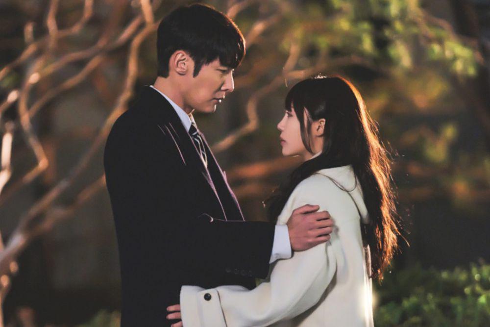 7 Kecurigaan Gye Ji Ung Terhadap Lee Mi Jin di Miss Night and Day