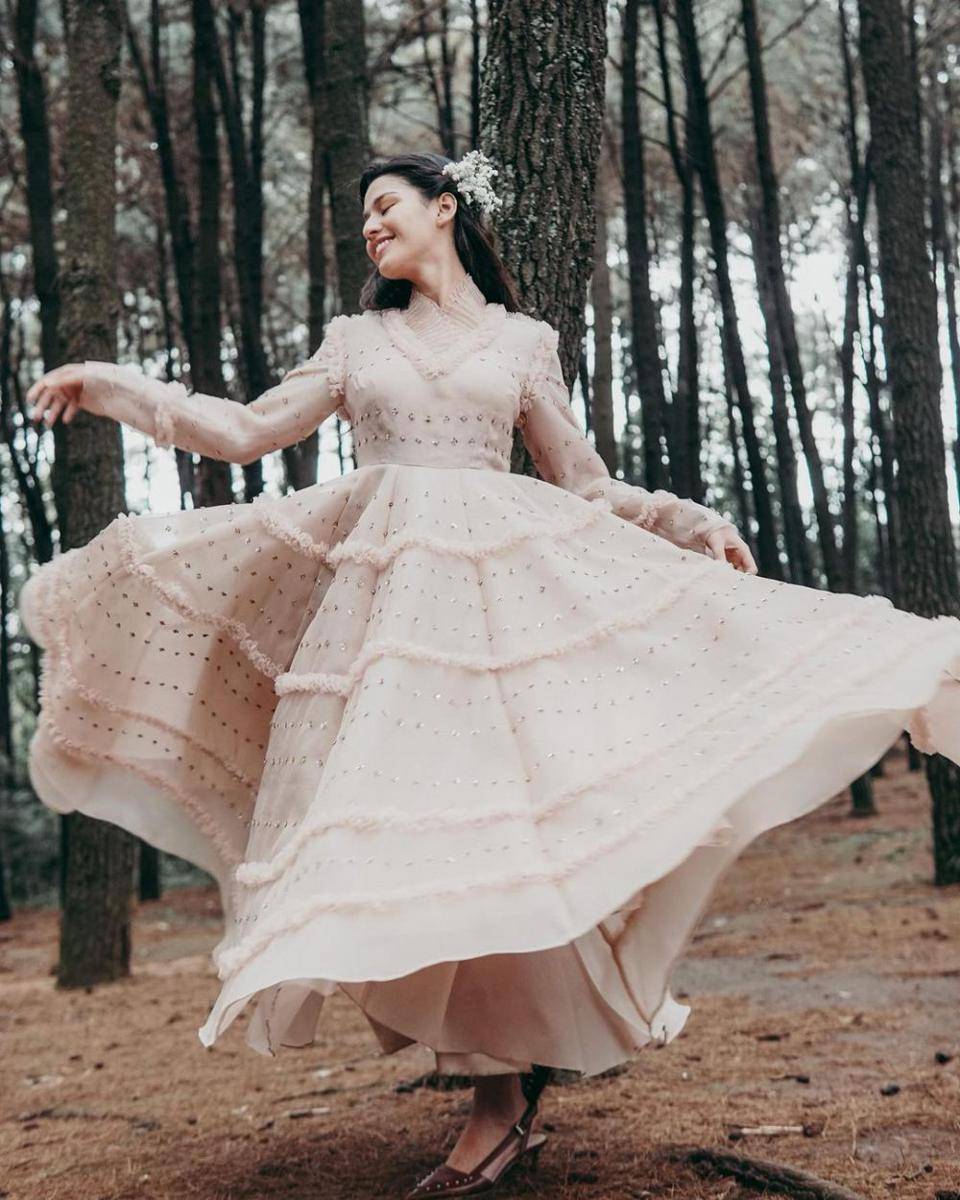 inspirasi OOTD formal ala Susan Sameh (instagram.com/susansameeh)