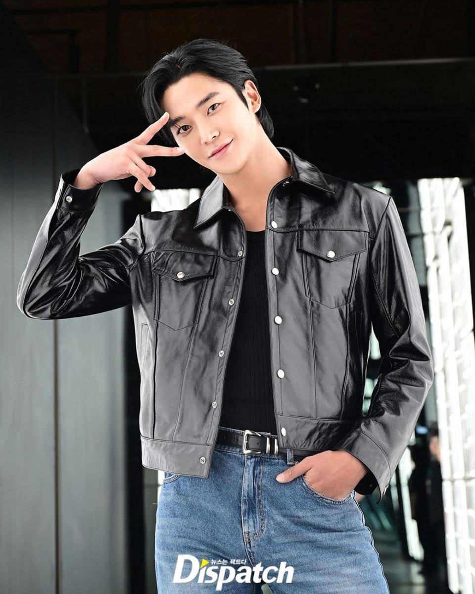 potret Rowoon hadiri Exhibition D'FESTA di Los Angeles (instagram.com/koreadispatch)