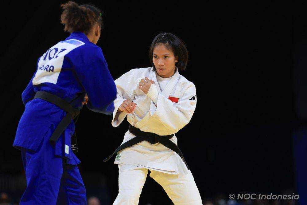 Judoka Indonesia, Maryam March Maharani, saat berduel di Olimpiade 2024 Paris (NOC Indonesia / Naif Al'as)