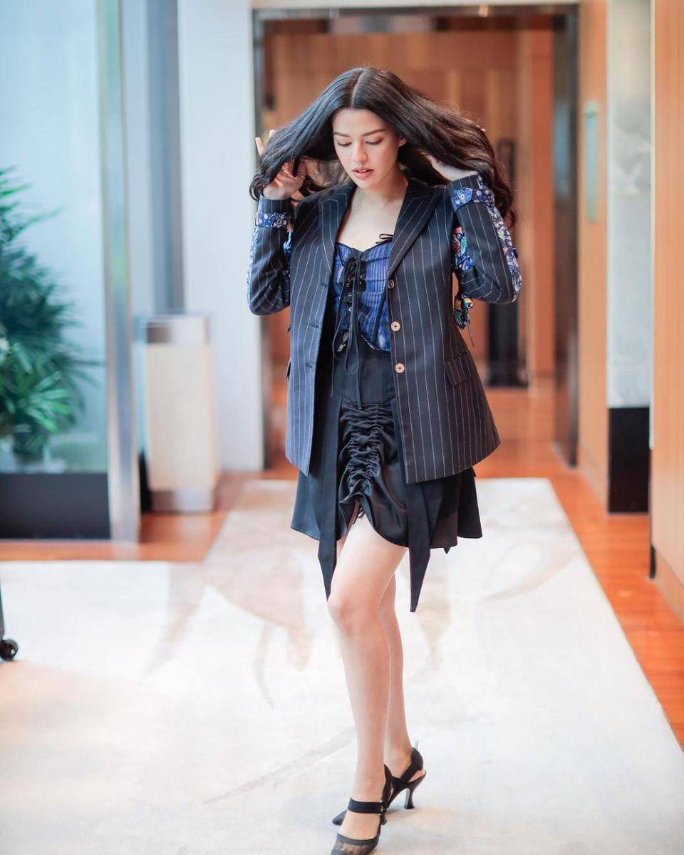 inspirasi OOTD formal ala Susan Sameh (instagram.com/susansameeh)