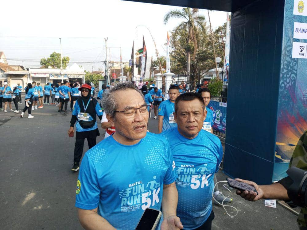 Bupati Bantul, Abdul Halim Muslih dan Wakil Bupati Bantul, Joko Purnomo.(IDN Times/Daruwaskita)