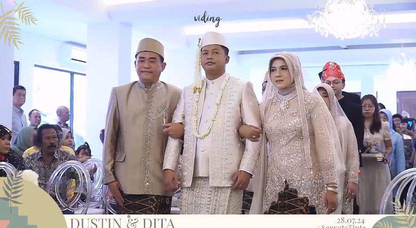 potret akad nikah Dustin Tiffani dan Ditha Rizky Amalia (youtube.com/Dustin Tiffani)