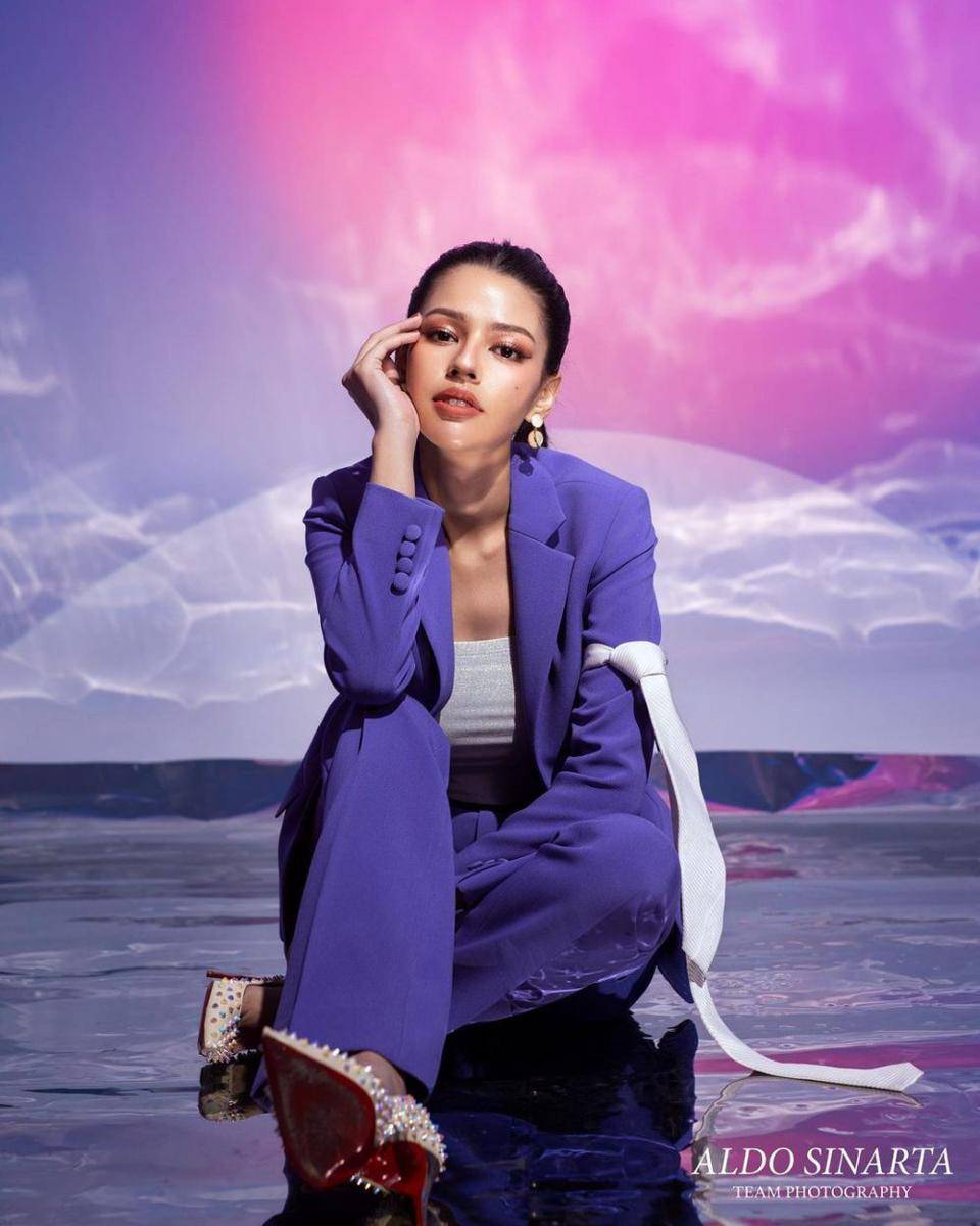 inspirasi OOTD formal ala Susan Sameh (instagram.com/susansameeh)