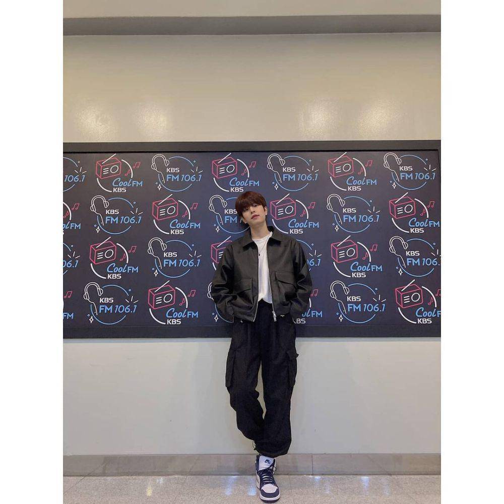 outer jaket ala Seungmin Stray Kids (instagram.com/realstraykids)