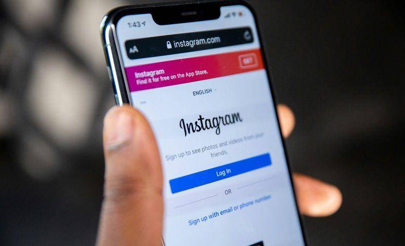 ilustrasi menggunakan Instagram (unsplash.com/Solen Feyissa)