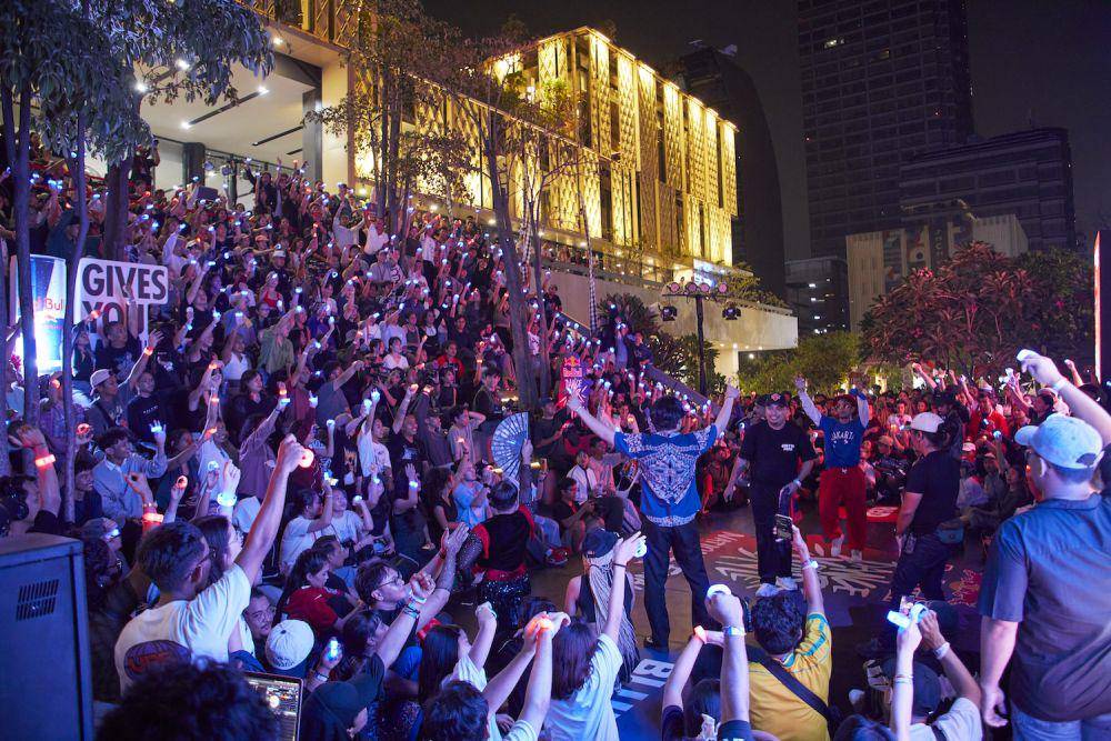 Suasana kompetisi Red Bull Dance Your Style di Anjungan Sarinah. 27 Juli 2024. (Insan Kurniawan/Red Bull Content Pool)