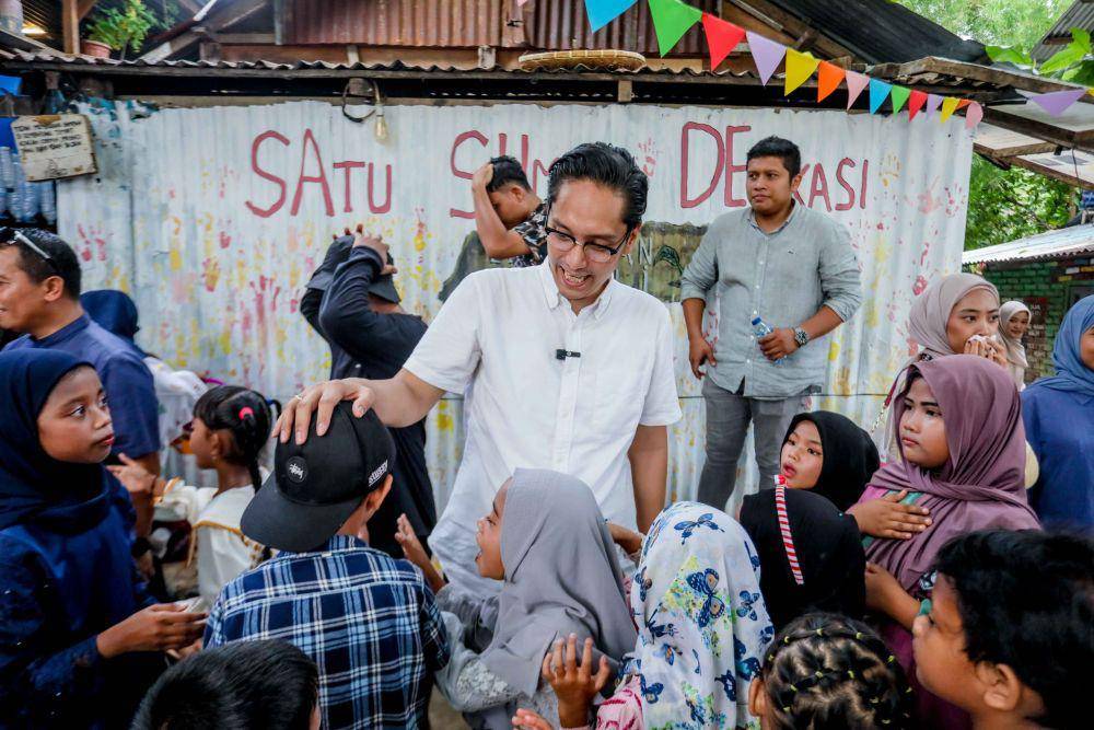 Rico Waas Susuri Sungai Deli untuk Melihat Kondisi Sungai dan Warga (Dok. IDN Times)