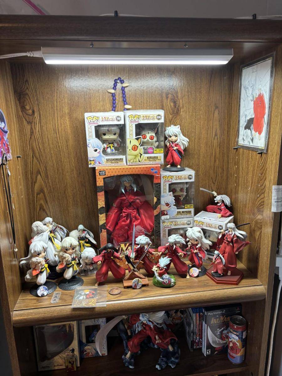 potret koleksi figur Inuyasha (reddit.com/user/CartoonistPrevious92)