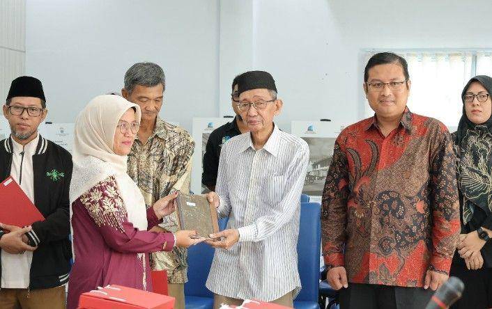 Perpustakaan Nasional Terjemahkan Naskah Kuno Palembang Usia 50 Tahun (Dok. Kominfo Palembang)