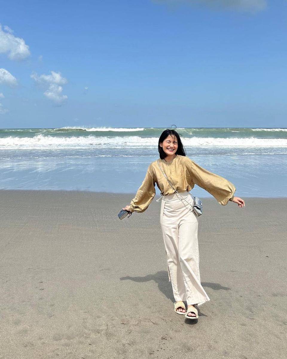 Inspirasi outfit ala Jesica Ceren (instagram.com/jesicaceren)