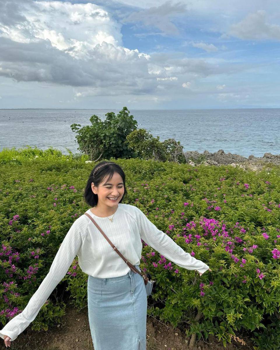Inspirasi outfit ala Jesica Ceren (instagram.com/jesicaceren)