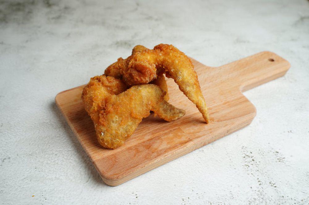 5 Tips Menggoreng Sayap Ayam supaya Matangnya Maksimal