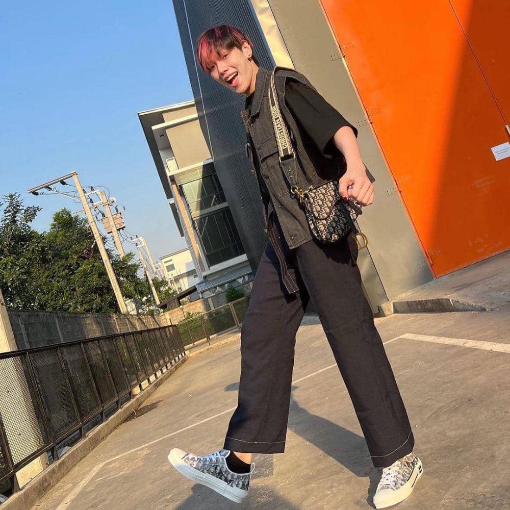 outfit street style ala Daou Pittaya (instagram.com/oueiija)