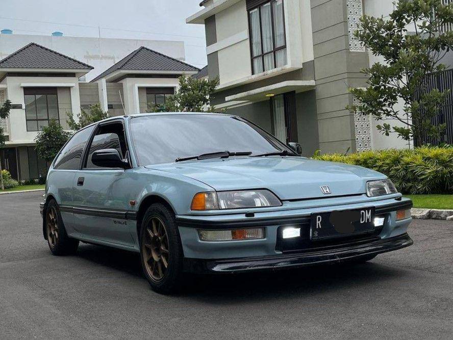 ilustrasi pelat R di mobil Honda Civic Nouva (instagram.com/nurzamild)