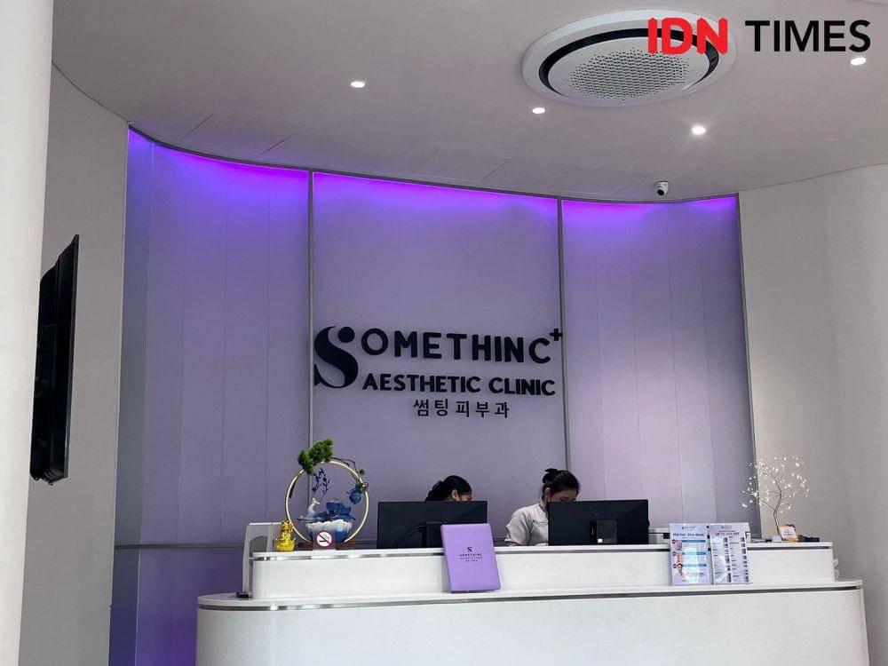Treatment di Somethinc Aesthetic Clinic (IDN Times/Nisa Zarawaki)