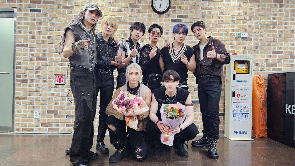 Stray Kids (x.com/Stray_Kids)
