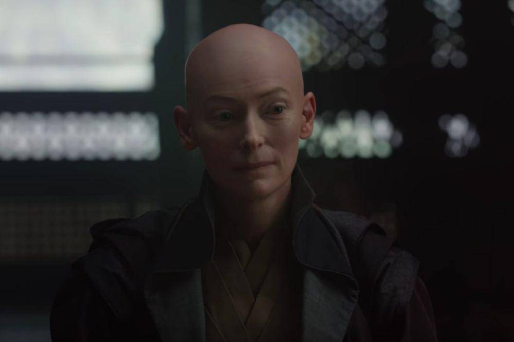 cuplikan adegan The Ancient One yang diperankan Tilda Swinton dalam Doctor Strange (dok. Marvel Studios/Doctor Strange)